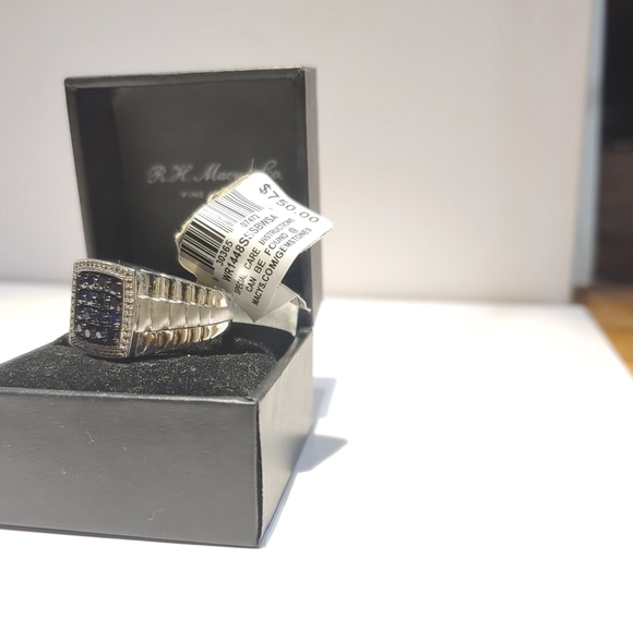 Mens Black Sapphire and White Sapphire Ring - Picture 2 of 3